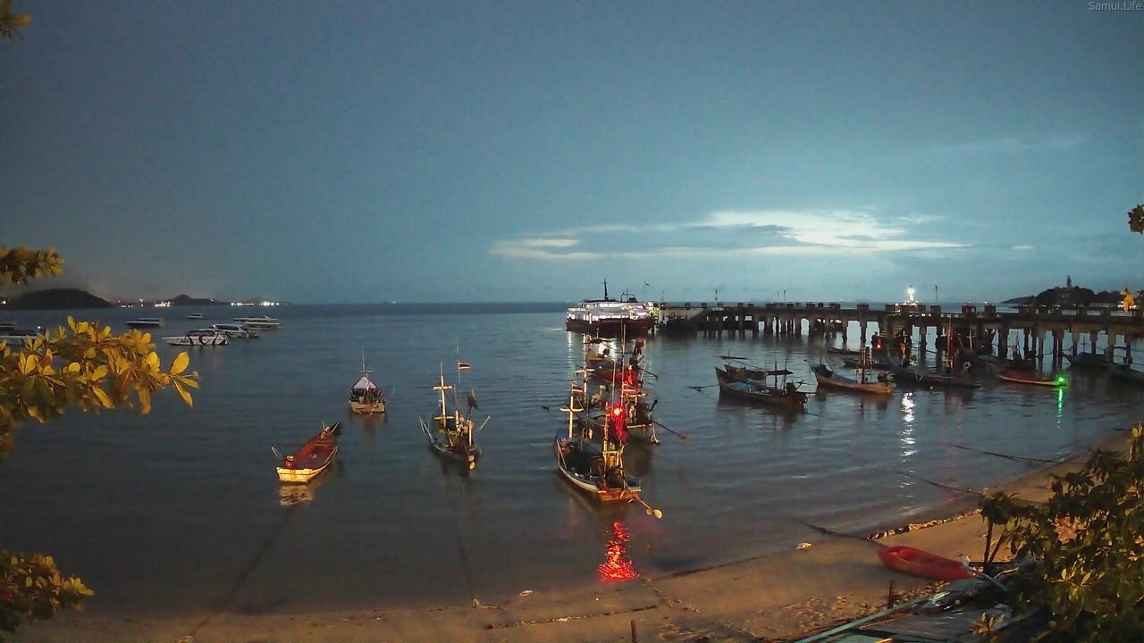 Bangrak Pier